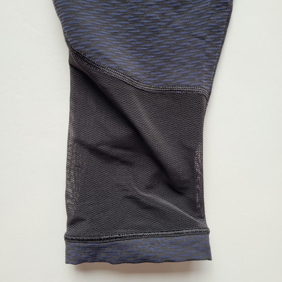 lululemon Gear Up Crop - Picture 4 of 7